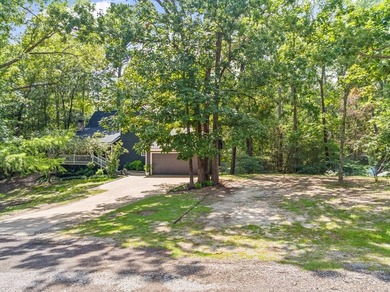Welcome to 279 Angler Loop in Rayburn Country! This beautifully - photo 14
