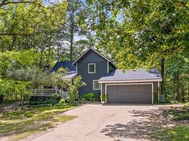 Welcome to 279 Angler Loop in Rayburn Country! This beautifully - photo 15