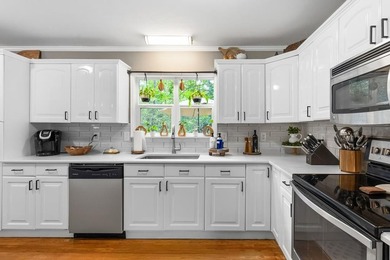 Welcome to 279 Angler Loop in Rayburn Country! This beautifully - photo 17