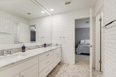 Experience luxurious lakefront living in this stunning 4 bed, 4 - photo 18