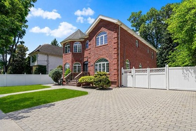 You don't want to miss this spectacular center hall colonial in - photo 3