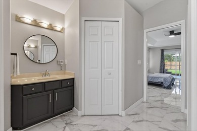 Beautifully updated 3 bed, 2 bath CBS home with a 2 car garage - photo 34
