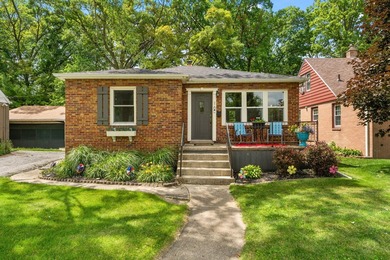 Charming brick ranch in the heart of Hobart! Updated kitchen - photo 1