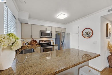 Welcome to this great end-unit townhome offering 2 bedrooms and - photo 5