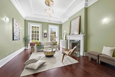 Welcome to 274 Barrow Street, a rare opportunity to own a large - photo 2