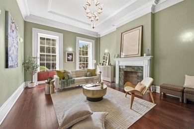 Welcome to 274 Barrow Street, a rare opportunity to own a large - photo 4