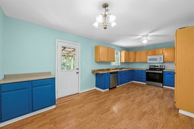 Recently updated 3-bedroom, 2-bath home minutes from Cedar Creek - photo 9