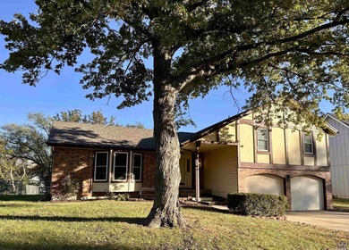 Lake Home Sale Pending in Topeka, Kansas