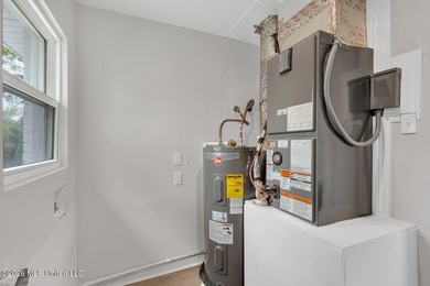 Beautifully remodeled and move-in ready, this exceptional - photo 12