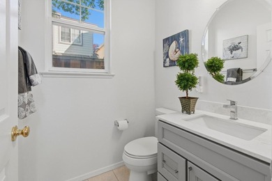 Gorgeous Single Family home with 3 Bedrooms and 2.5 Bath - photo 16