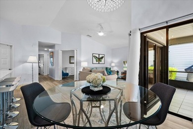Charming 3 bedroom/2 bath detached home in Bedford Mews, just - photo 6