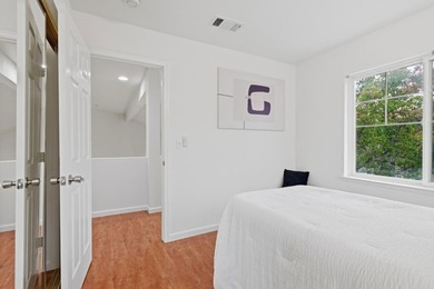 Gorgeous Single Family home with 3 Bedrooms and 2.5 Bath - photo 27