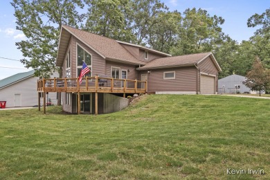 Brooks Lake Home For Sale in Newaygo Michigan