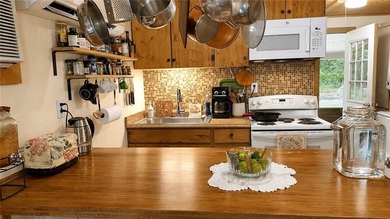 Escape to the peace and privacy of this charming 2-bedroom - photo 14