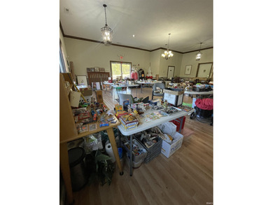 Easily converted space with endless possibilities. This