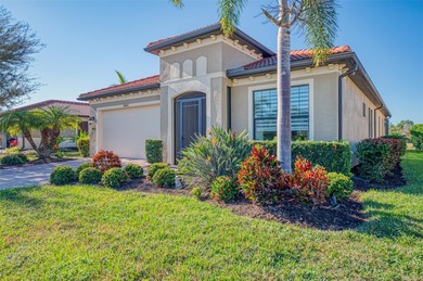 (private lake, pond, coastal) Home For Sale in Venice Florida
