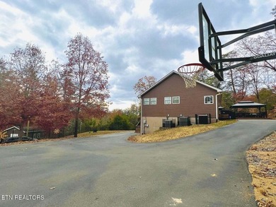 Escape to Rustic Hideaway -- your ultimate retreat in the woods! - photo 4