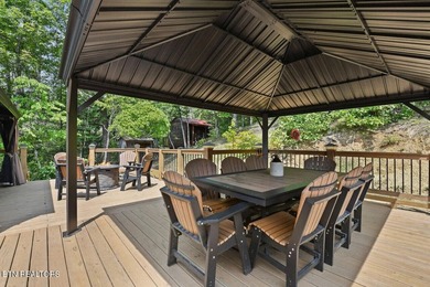 Escape to Rustic Hideaway -- your ultimate retreat in the woods! - photo 9
