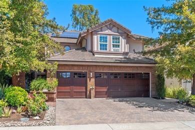 Welcome to this stunning 5-bedroom, 3.5-bath executive home - photo 2