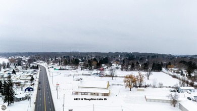 Houghton Lake Commercial For Sale in Houghton Lake Michigan