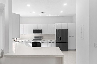 Discover the perfect blend of comfort, style, and convenience in - photo 7