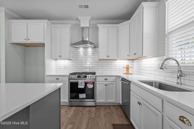 Welcome to the highly sought-after community of Riverlights! - photo 12