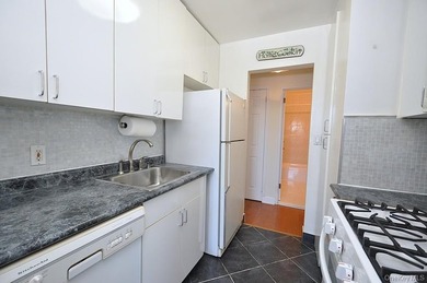 Welcome to Westchester Tower, a sought-after full-service - photo 12