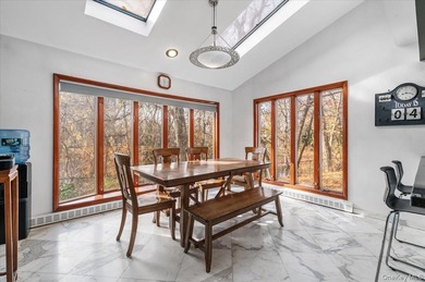 Set on just shy of a one-acre parcel, backing directly onto Lake - photo 12