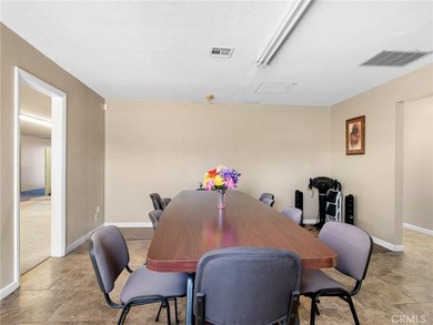 PRIME 3,200 sq ft commercial property on a full acre, offering - photo 16