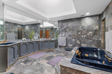 Set on just shy of a one-acre parcel, backing directly onto Lake - photo 20