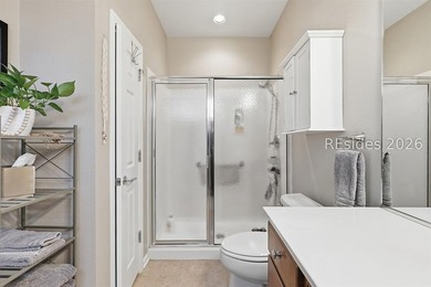 Welcome home to this beautifully designed Robin model villa - photo 21