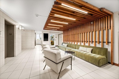 Centre Village offers the perfect blend of urban convenience and - photo 21