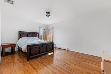 Set on just shy of a one-acre parcel, backing directly onto Lake - photo 24
