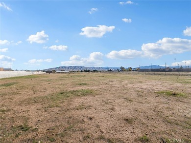 PRIME 3,200 sq ft commercial property on a full acre, offering - photo 25