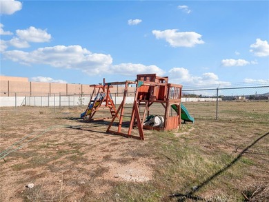PRIME 3,200 sq ft commercial property on a full acre, offering - photo 28