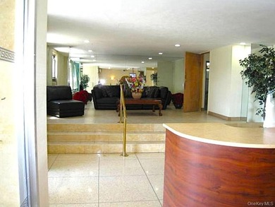 Welcome to Westchester Tower, a sought-after full-service - photo 31