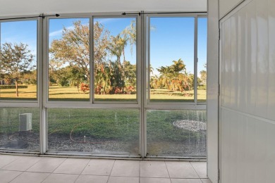 Lake Condo For Sale in Boca Raton, Florida