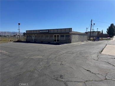 PRIME 3,200 sq ft commercial property on a full acre, offering - photo 32