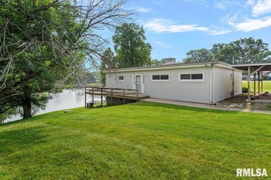 Lake Petersburg Home For Sale in Petersburg Illinois