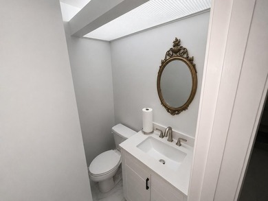 Welcome home to this charming one-bedroom, one-and-a-half-bath - photo 10