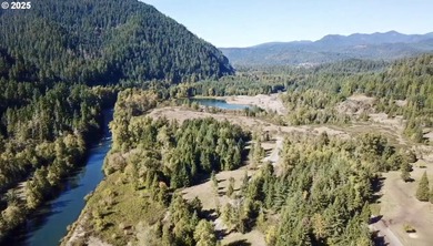 Lake Acreage For Sale in Oakridge, Oregon