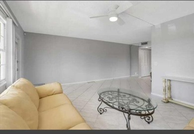 Investor opportunity with an established tenant in place, ideal - photo 3
