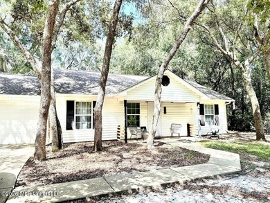 Welcome to this beautifully updated and fully furnished - photo 1