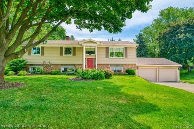Lake Home Sale Pending in Howell, Michigan