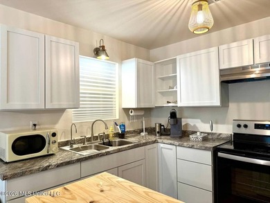 Welcome to this beautifully updated and fully furnished - photo 3