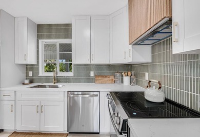 Welcome to 1201 N Palmway - a turnkey gem in one of Lake Worth - photo 9