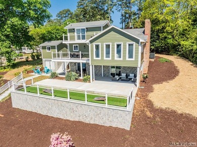 Exceptional Waterfront opportunity in the exclusive Four Seasons - photo 2