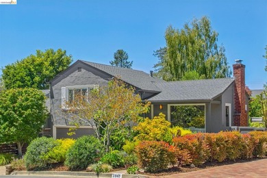 New listing. Exceptional Upper Oakmore Traditional with timeless - photo 2
