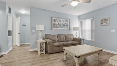 SHORT TERM RENTALS ALLOWED. Don't miss out on this freshly - photo 12