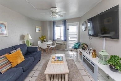 This one-bedroom condo comes fully furnished. It is perfect as a - photo 16